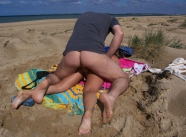 Sodomie sur la serviette - Couple naturiste